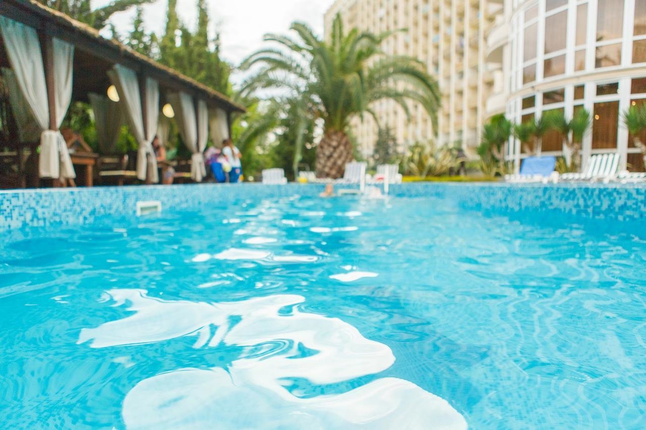 Сочи отель с подогреваемым бассейном все включено