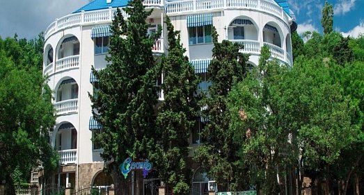 Отель СЕРСИАЛЬ Ялта - официальный сайт